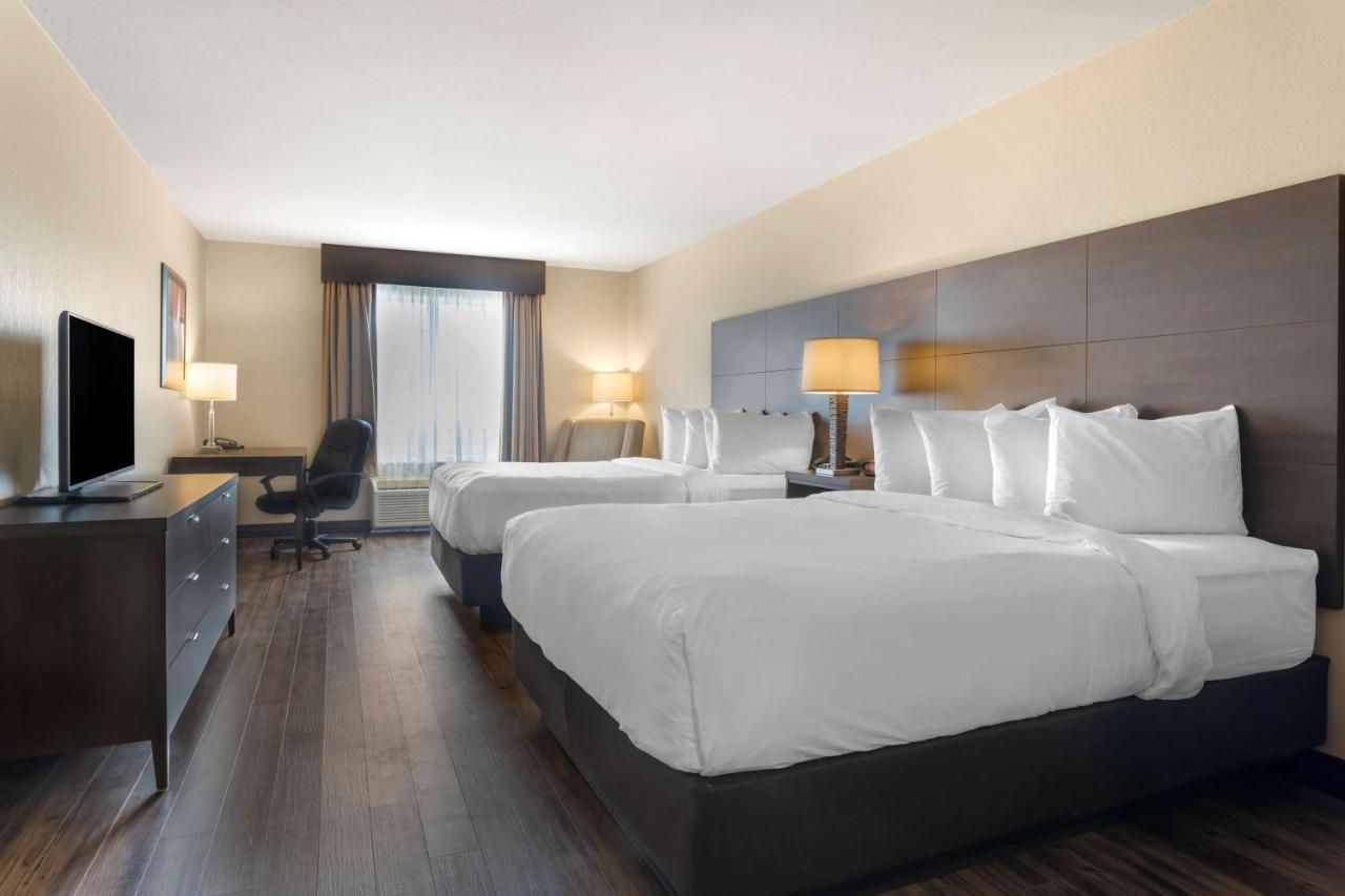 Best Western Plus Saint John Hotel & Suites Exterior foto